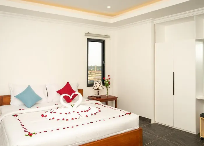 Finery Hotel 3*